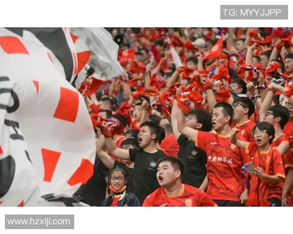 球迷与足球明星同场竞技精彩视频回顾分享欢乐瞬间 球迷与足球明星同场竞技精彩视频回顾分享欢乐瞬间